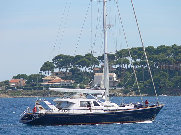 Parsial II yacht cruising off Antibes