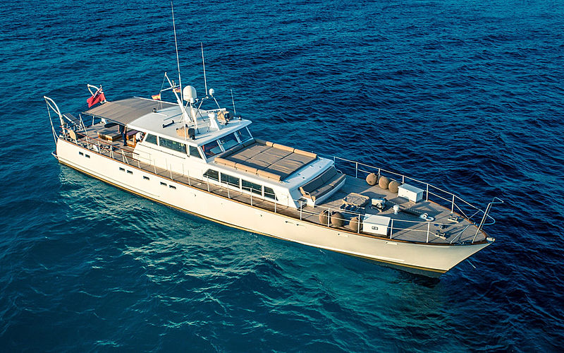 Ciutadella yacht anchored