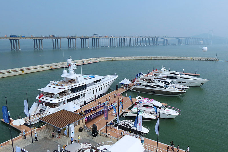 Helix yacht in Nansha