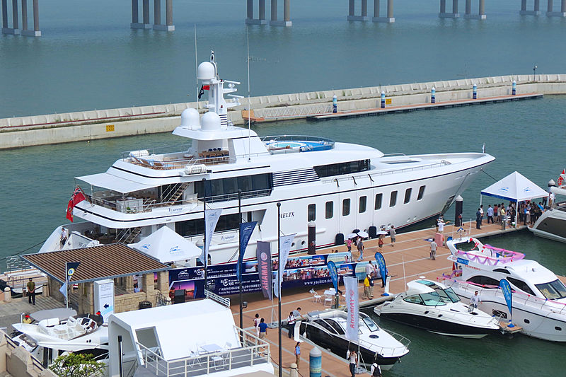 Helix yacht in Nansha