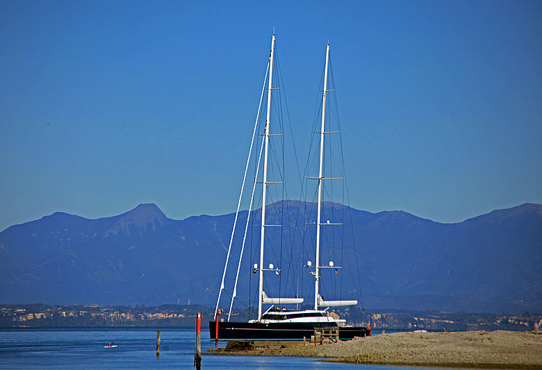 Aquijo yacht arriving in Nelson