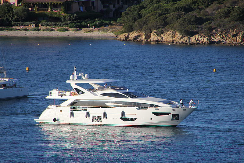 Mr. Francisco yacht cruising