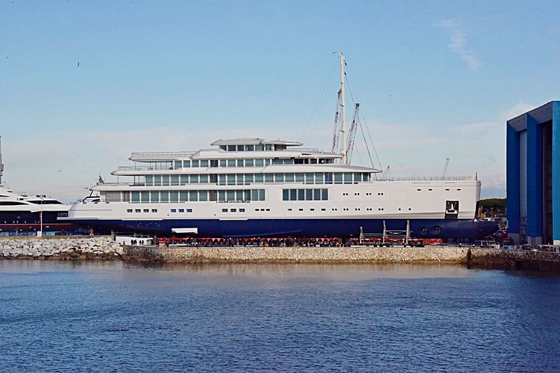 100m Benetti yacht FB272 in Livorno