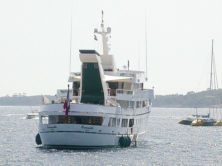 Esmeralda yacht anchored off Cannes