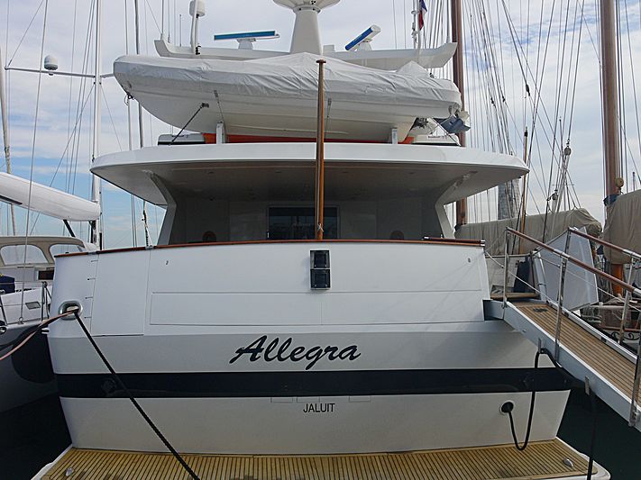 Allegra yacht in Antibes