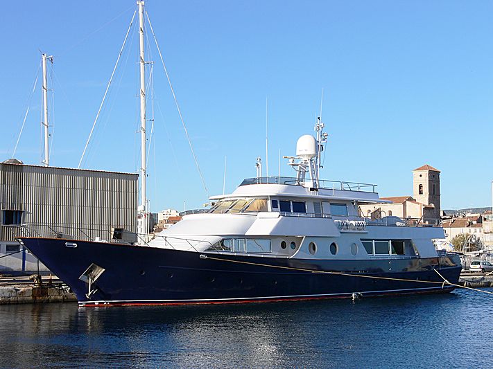 Fayza yacht in La Ciotat