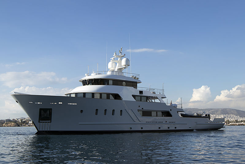 Aspire yacht anchored