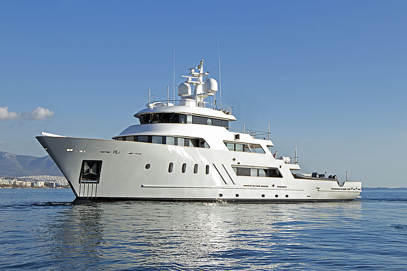Aspire yacht anchored