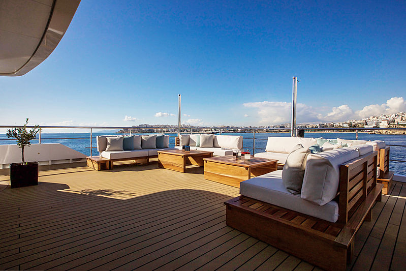 Aspire yacht bridge deck