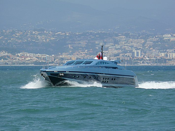 Blue Princess Star yacht arriving in Antibes