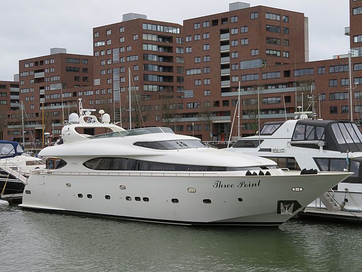 Three Point 4 yacht at Rotterdam