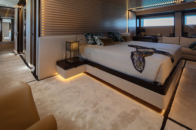 Agora III yacht interior