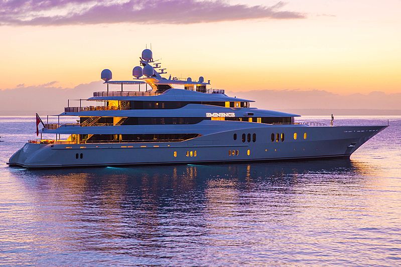 who owns the yacht named eminence