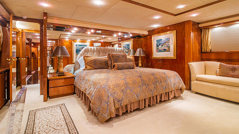 Shalimar yacht stateroom