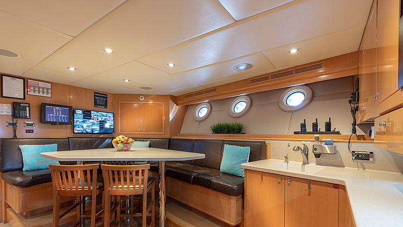 Glaze yacht kitchen