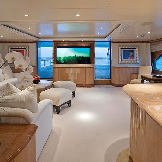 Lumiere yacht saloon