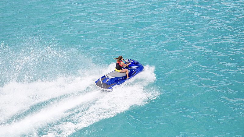 Mim yacht jetski