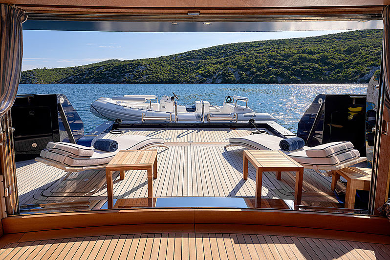 Reve d'Or yacht deck