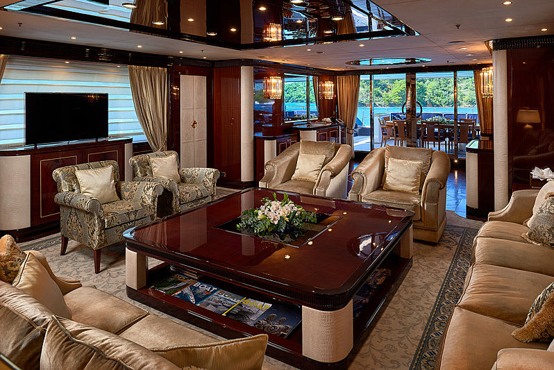 Reve d'Or yacht saloon
