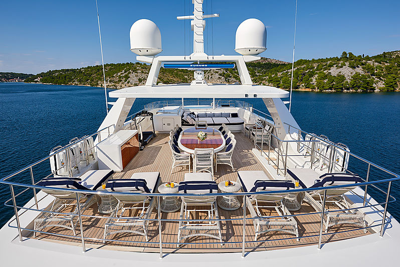 Reve d'Or yacht deck