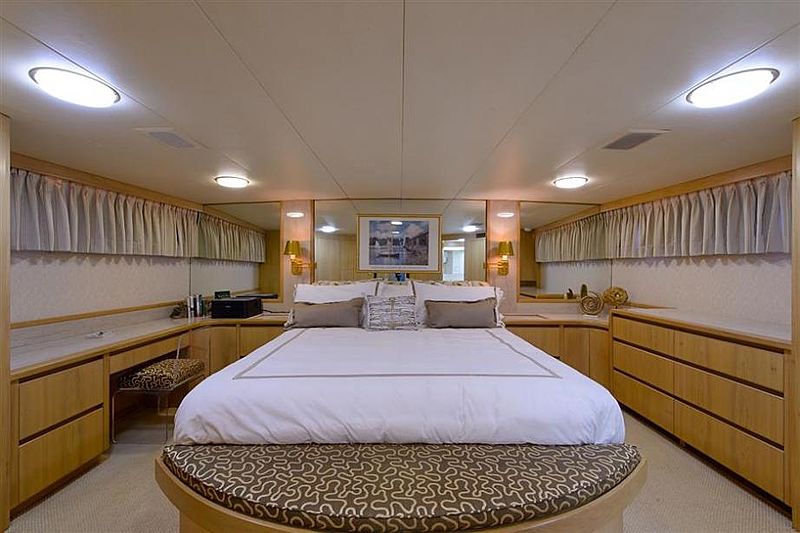 Blue Star yacht stateroom
