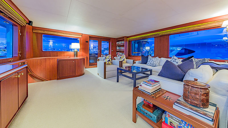 Casual Water yacht saloon