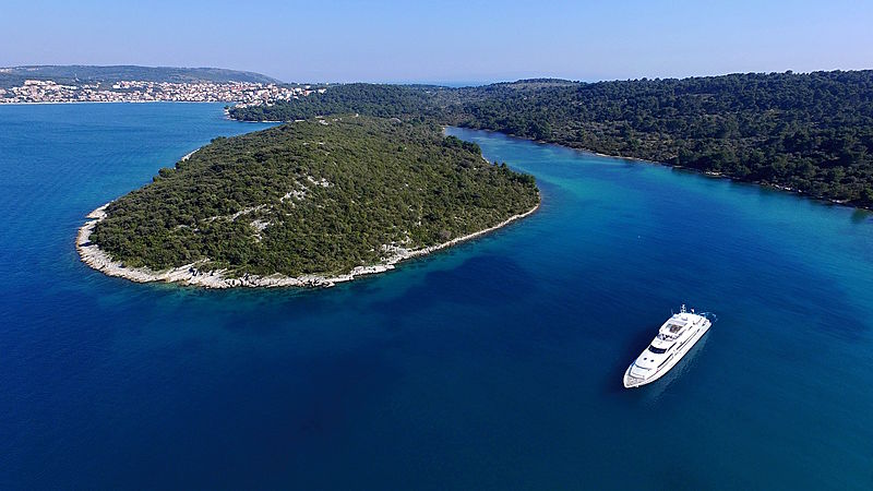 Ira yacht anchored