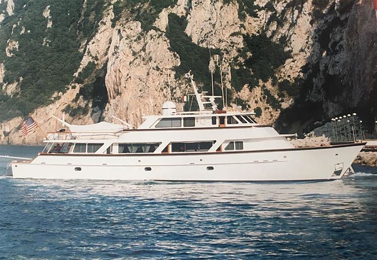 William I yacht cruising