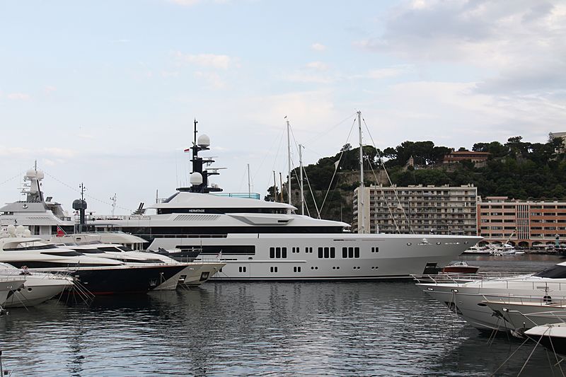 Hermitage yacht in Monaco
