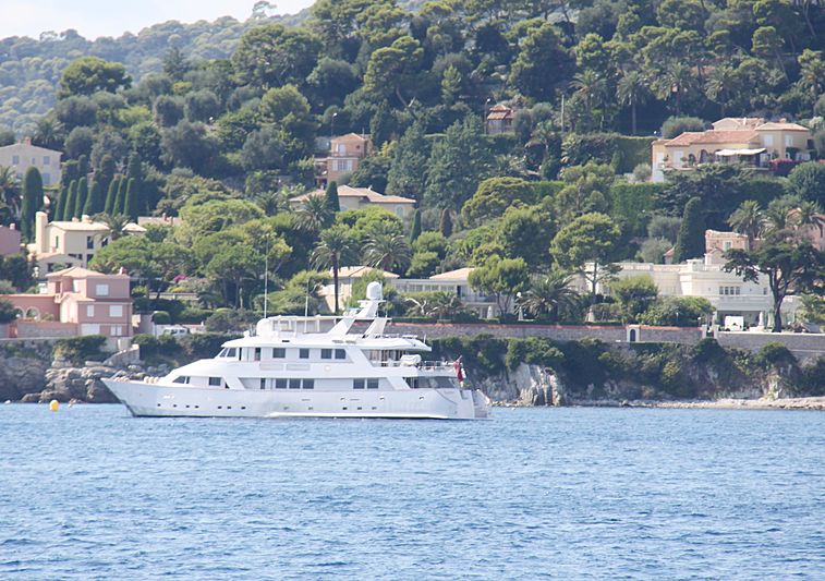 Superfun yacht off Saint-Jean-Cap-Ferrat