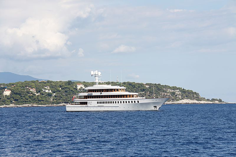Wedge Too yacht off Monaco