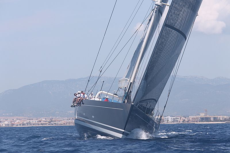P2 yacht bow