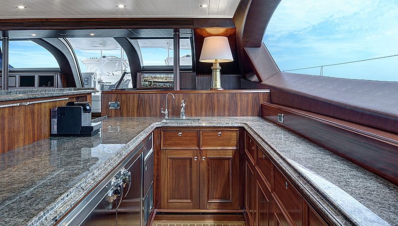 Encore yacht bar