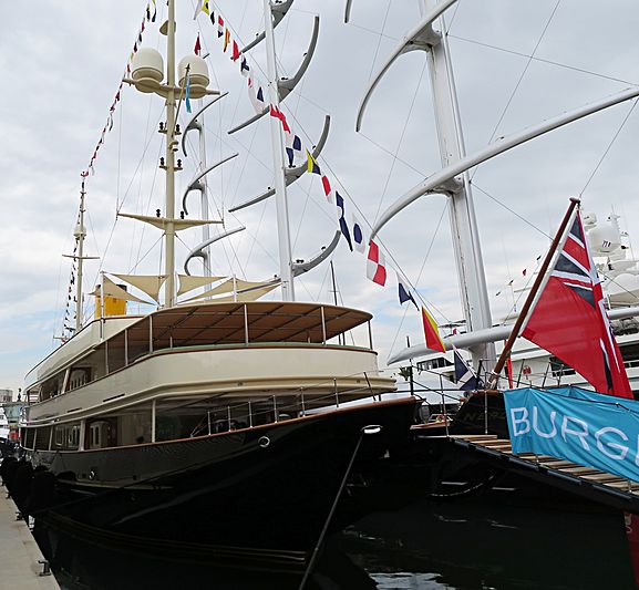 Nero yacht in Barcelona