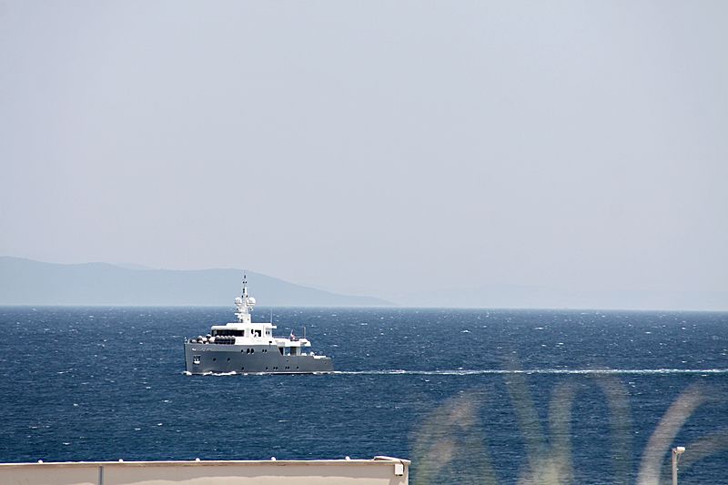 Ceylan yacht entering Didim marina