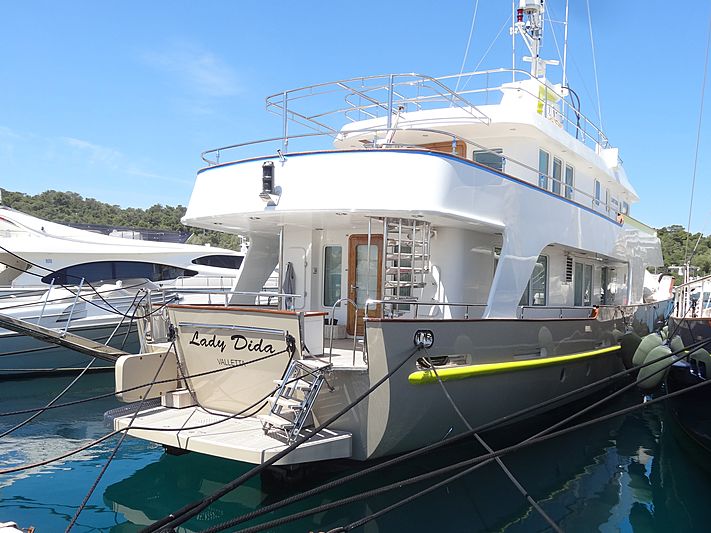 Lady Dida yacht in Vouliagmeni