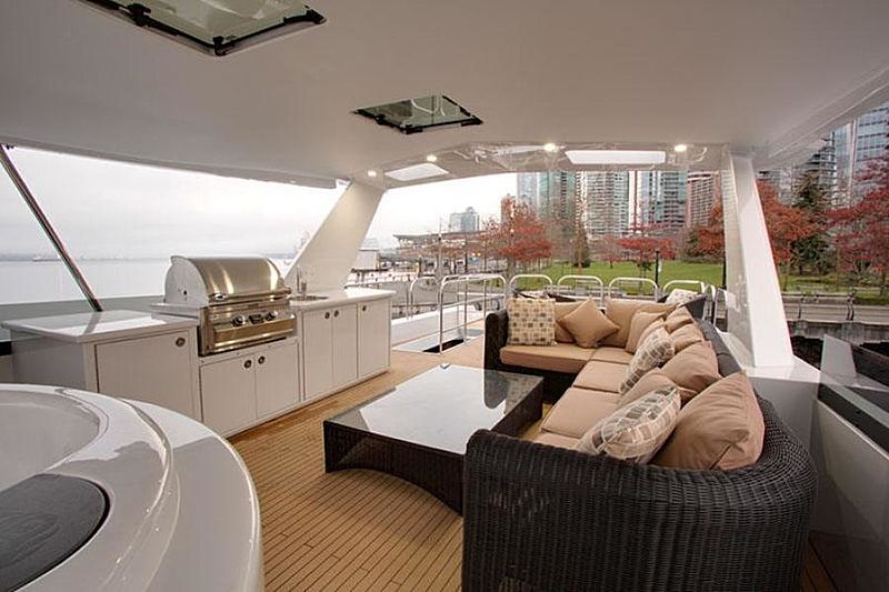 Encore yacht sundeck