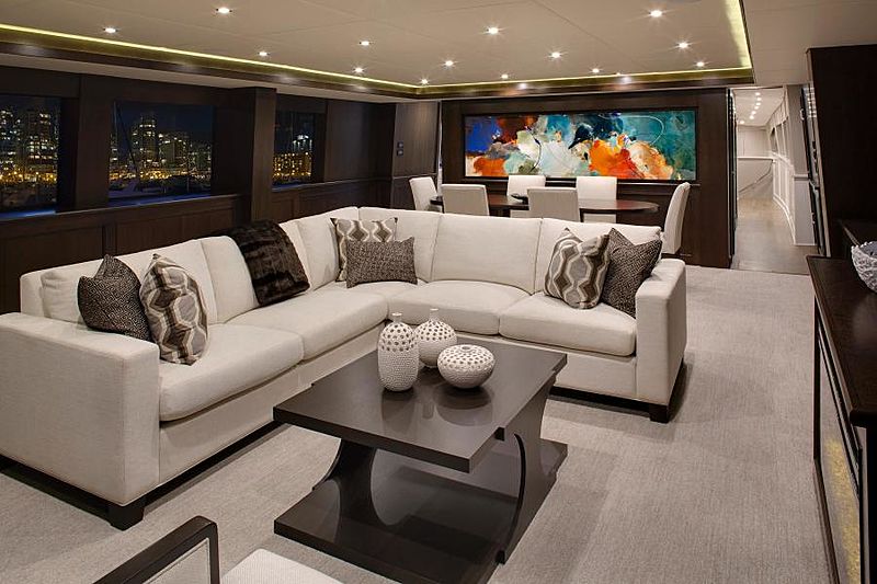 Encore yacht saloon