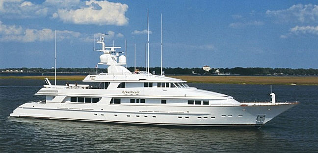 Braveheart yacht cruising