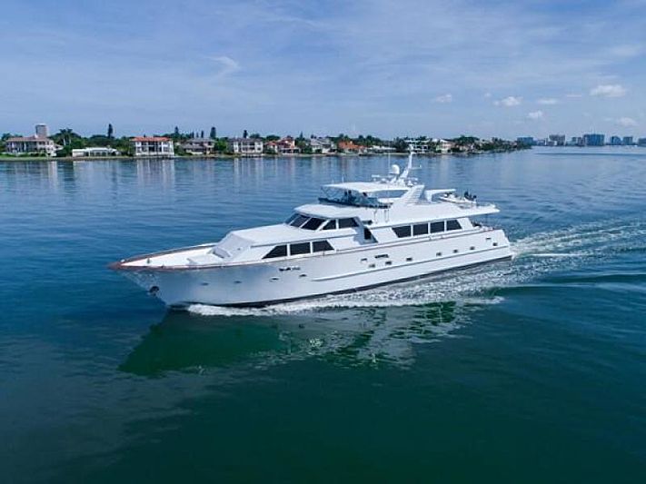 CENTER RING Yacht 30m Broward SuperYacht Times