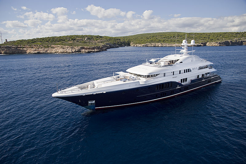 Sycara V yacht