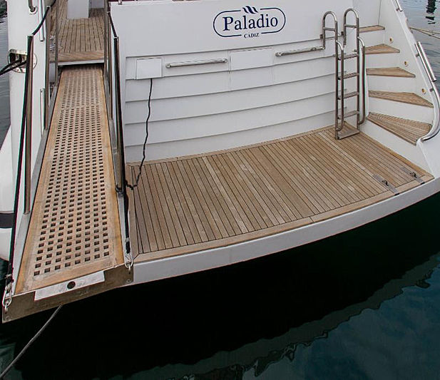 Paladio yacht stern