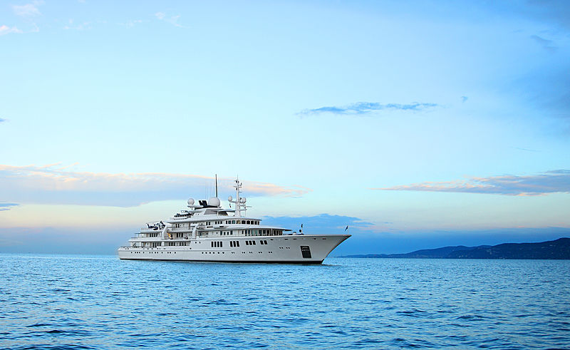 Tatoosh yacht at anchor