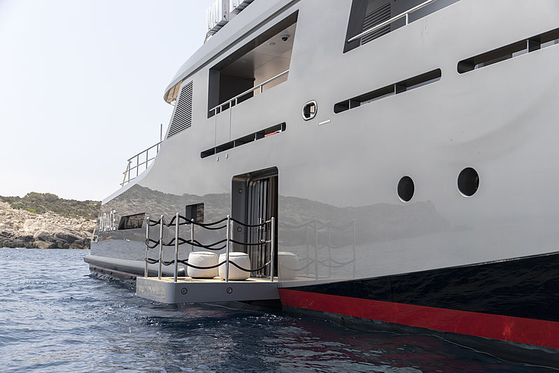 Audace yacht exterior