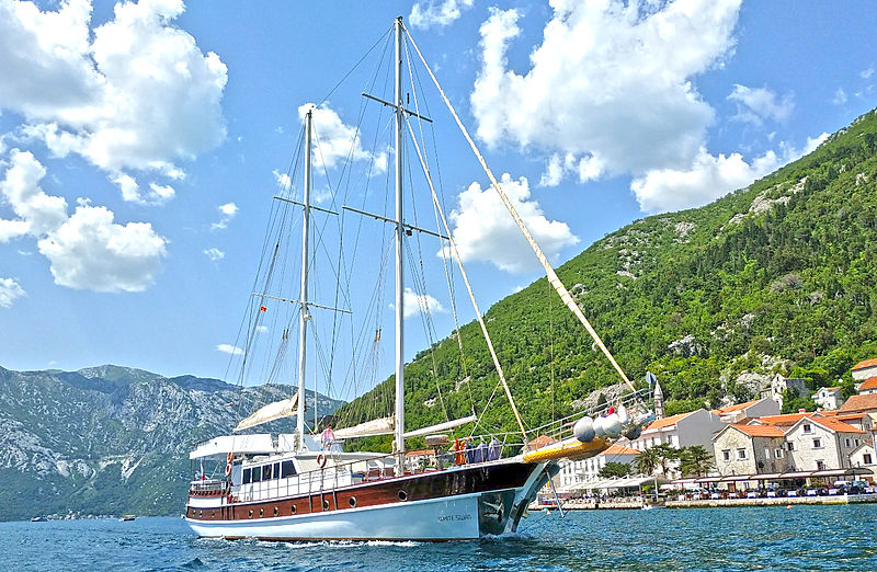 White Swan yacht cruising