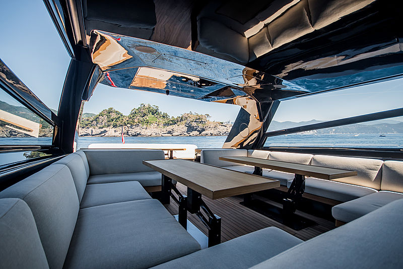 Otam 85 GTS Cara Montana yacht deck