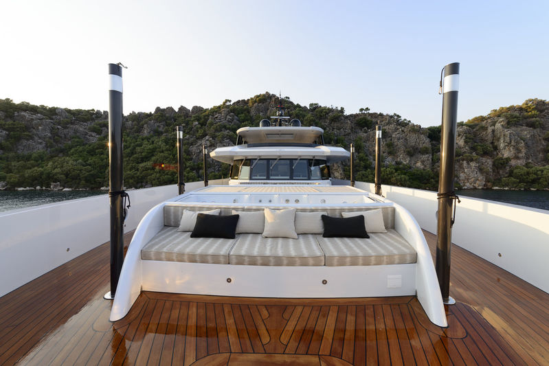 Aquarius foredeck