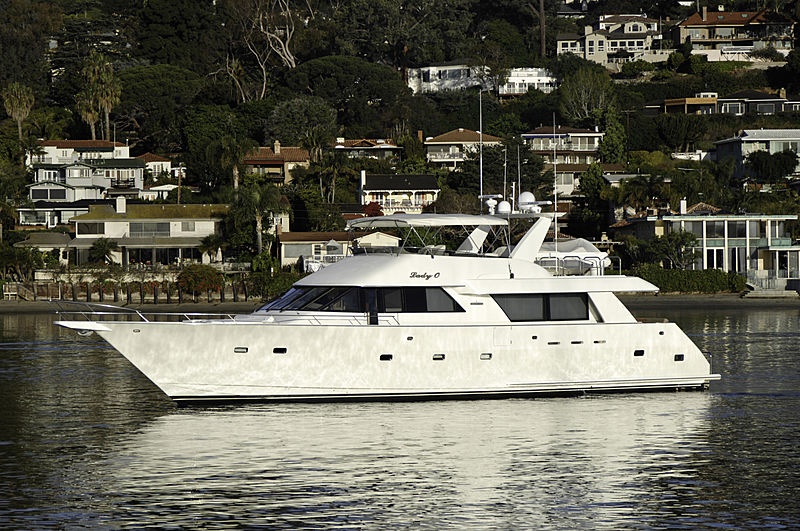 Lady O yacht anchored