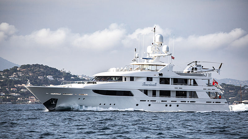 Boardwalk yacht in Saint-Tropez