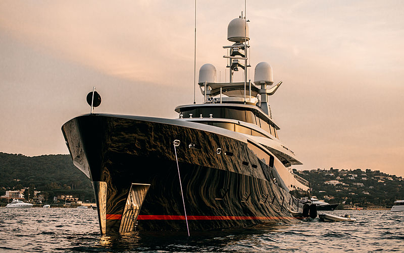 Kiss yacht in Saint-Tropez